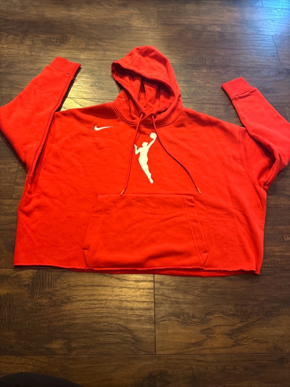 Nike Women's WNBA Red Logowoman Team 13 Cropped Pullover Hoodie Size XL